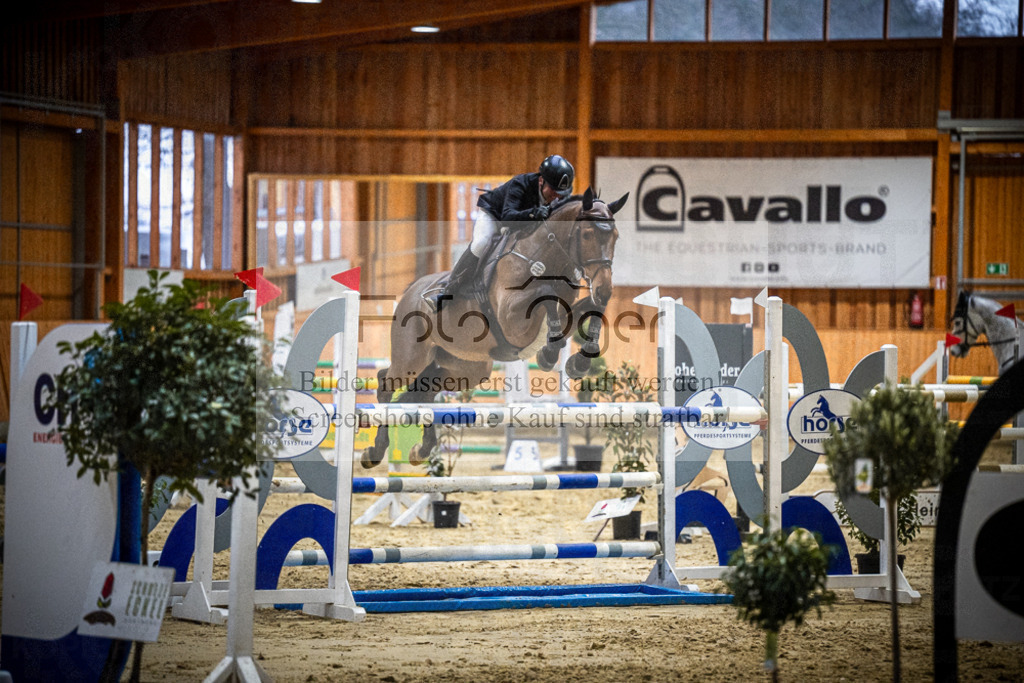 DOS_2212 | Entdecke hochwertige Reitturnierfotos von Foto Oger. Professionell, emotional und authentisch – jetzt Lieblingsmomente im Shop bestellen.Deutschlandweite Turnierfotografie. - Realisiert mit Pictrs.com