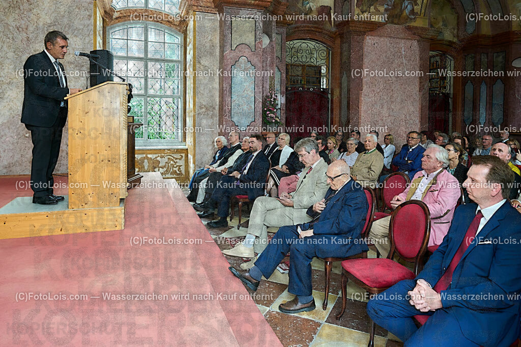 ALP0267_XXXIX_Chopin-Festival_Eroeffnung_Erber Anton | (C)FotoLois.com, Alois Spandl, XXXIX. internationales CHOPIN-Festival in der Kartause Gaming, Eröffnung des Festivals mit Einmarsch der Goldhaubengruppe Lackenhof mit der Musikkapelle Gaming sowie den Ehrengästen und Eröffnungsansprachen in der Barockbibliothek, Fr 4. August 2023.