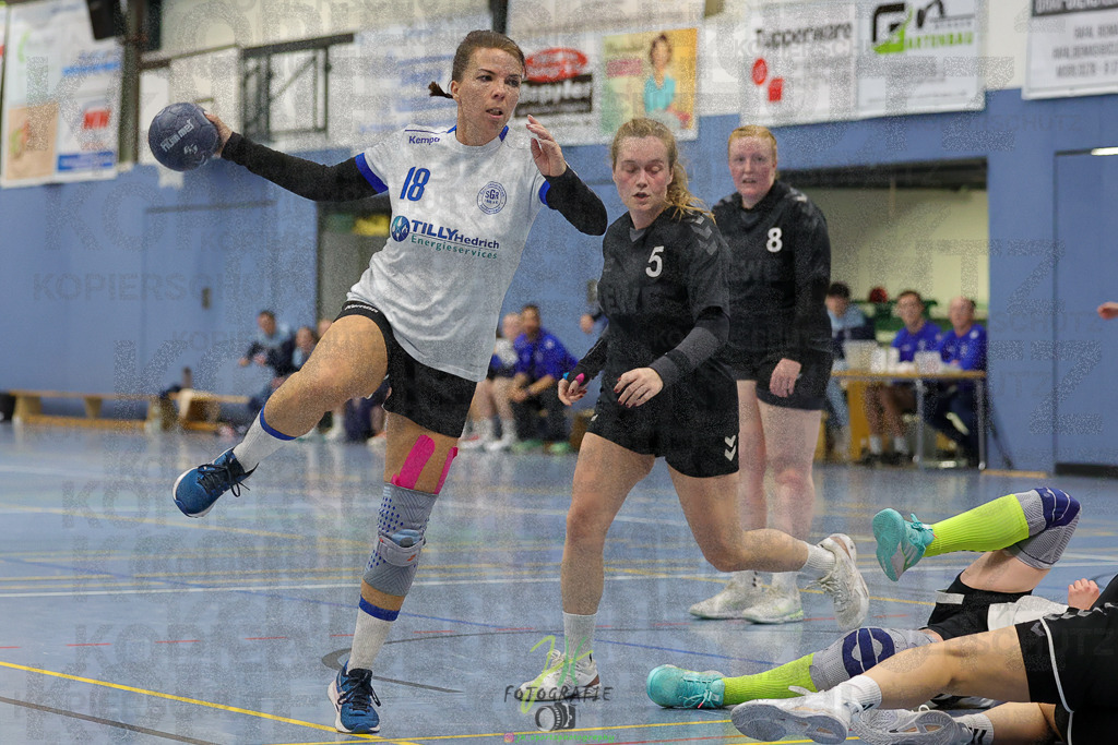 Frauen 2. Bezirksklasse, SG Rechtenbach - HSG Kleenheim/Langgöns III | Frauen 2. Bezirksklasse, SG Rechtenbach - HSG Kleenheim/Langgöns III am 16.11.2024 in Rechtenbach (Sporthalle Rechtenbach)Photo © 2024 - Jörg Heinrich - Realisiert mit Pictrs.com