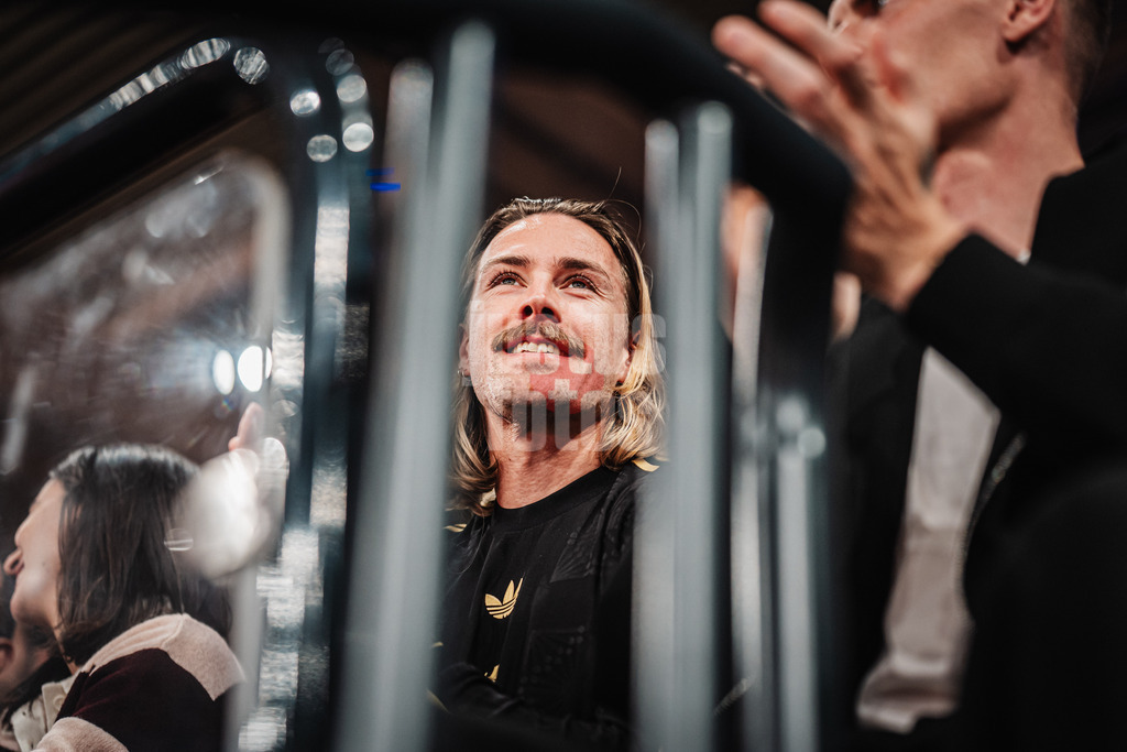 Basketball | Männer | Saison 2025/2026 | BKT EuroCup | Veolia Towers Hamburg vs. Bahcesehir College Istanbul | 14.10.2025 | Jackson Irvine (#7, FC St. Pauli)