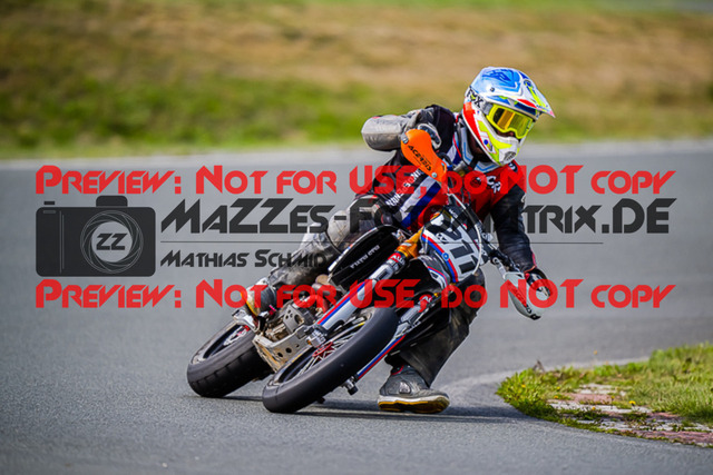 MaZZes_FotoMatrix_220903_3149 | UE40