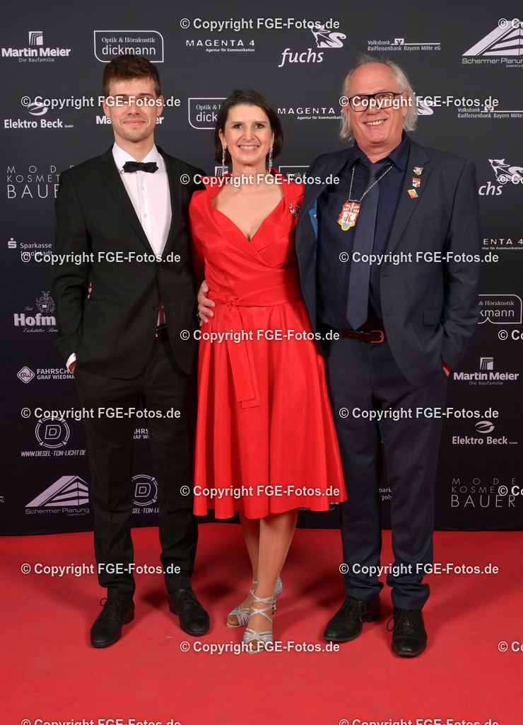 20250208-fge-hofball-0240 | Hofball der FGE am 08.02.2025 im Alten Stadttheater in Eichstätt. - Realisiert mit Pictrs.com