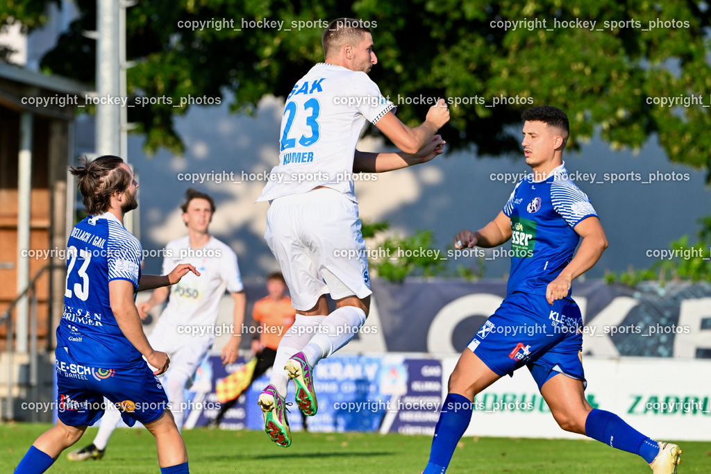 SAK vs. SV Dellach Gail | #23 Maximilian Wastian SV Dellach Gail, #23 Zan Kumer SAK, #11 Saso Kovacevic SV Dellach Gail, SAK vs. SV Dellach Gail, SAK vs. SV Dellach Gail am 14.08.2025 in Klagenfurt (Sportpark Welzenegg), Austria, (Photo by Bernd Stefan)