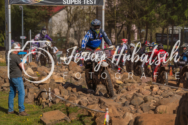 JHF.ECHT.4h.Samstag534 | jennyhubatsch-endurofotografie