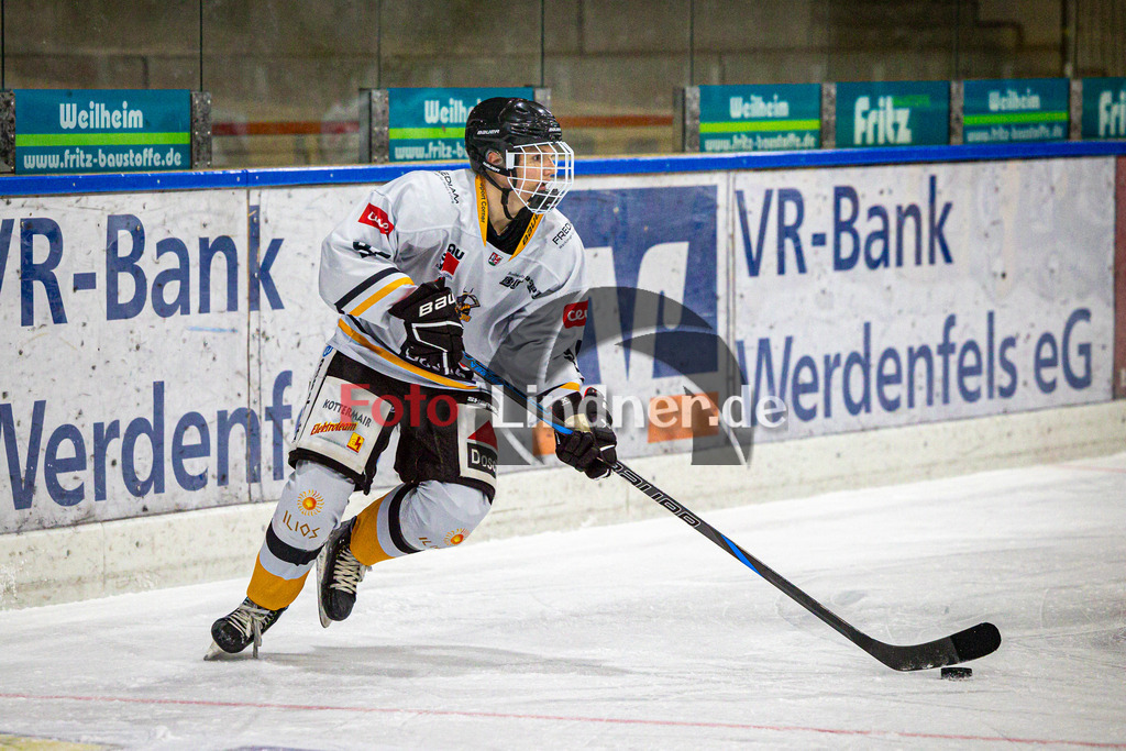 SC Forst NATURE BOYS gegen WANDERERS Germering | Eishockey Landesliaga Herren Gruppe A 2024/2025, SC Forst NATURE BOYS gegen WANDERERS Germering, 20241025,Franz Ludwig MÜLLER (WANDERERS Germering 94) in Aktion, Freisteller,2024-10-25 in Peißenberg (Eisstadion Peißenberg), Franz Ludwig MÜLLER (WANDERERS Germering 94)Copyright: WolfgangxLindner www.foto-lindner.de