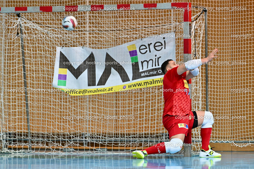 Carinthia Flamengo Futsal Club vs. FC Ljuti Krajisnici | #1 Youssef Helal Carinthia Flamengo, Carinthia Flamengo Futsal Club vs. FC Ljuti Krajisnici, Carinthia Flamengo Futsal Club vs. FC Ljuti Krajisnici am 05.01.2025 in Klagenfurt (Ballspielhalle Viktring), Austria, (Photo by Bernd Stefan)