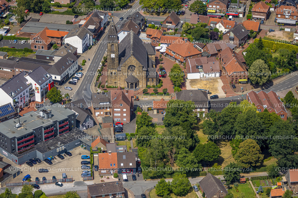 Schermbeck220703783 | Luftbild, kath. St. Ludgerus Kirche, Altschermbeck, Schermbeck, Ruhrgebiet, Nordrhein-Westfalen, Deutschland