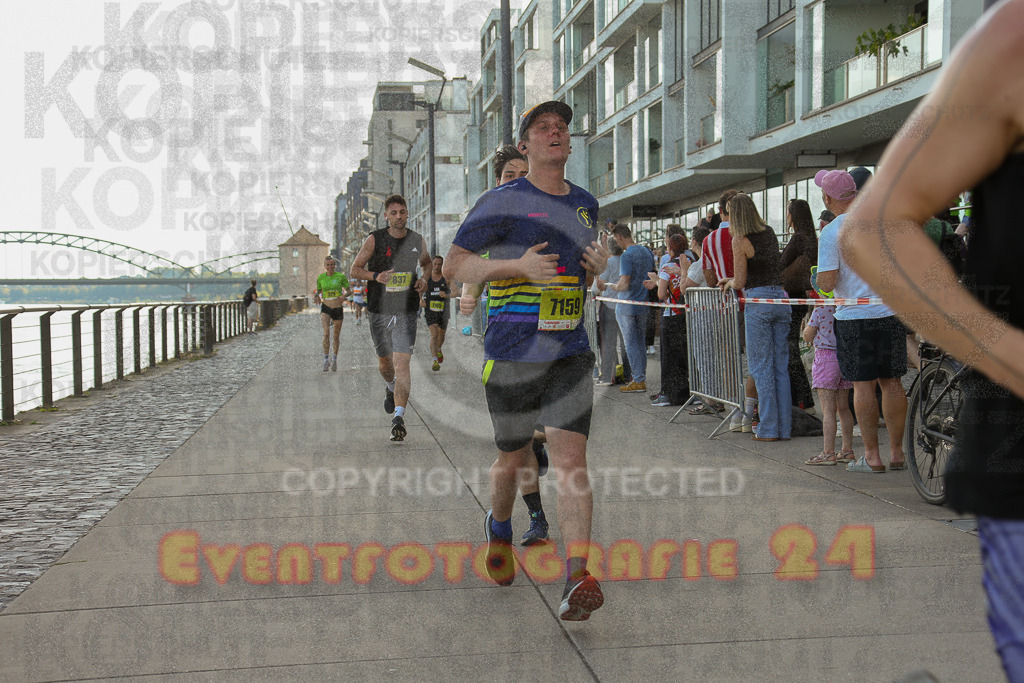 250920_1447_EX1_7550 | Sportfotografie im Rhein-Sieg Kreis, Köln, Bonn, NRW, Rheinland Pfalz, Hessen, etc. Unser Tätigkeitsfeld umfasst den Laufsport vom Volkslauf über den Marathon, Duathlon, Triathon bis zum Ultralauf wie Kölnpfad Ultra oder Schindertrail.