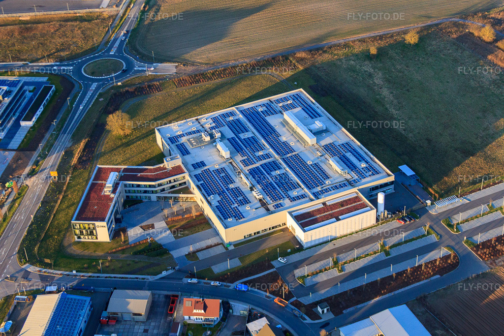 Luftbild: DBK EMS GmbH & Co. KG im Gewerbegebiet Nordring in Rülzheim im Bundesland Rheinland-Pfalz in Deutschland. – Foto: IMG_62275.jpg vom 23.02.2014 durch Werner Riehm/FLY-FOTO.de – Auflösung des Originals: 4752 x 3168 px – DBK Group - Your Partner for Heating & Cooling