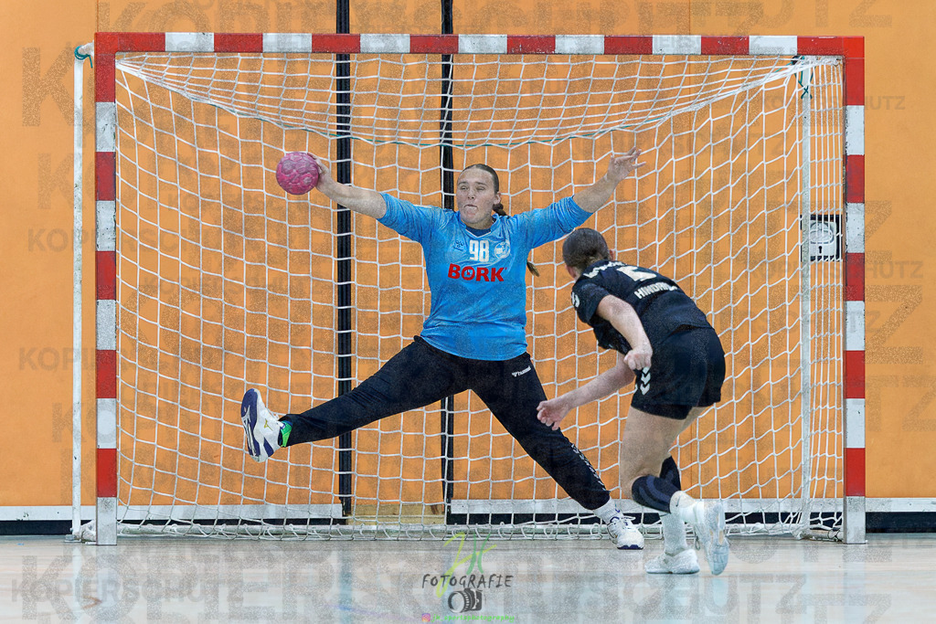 2024-10-19_269 | Jugendbundesliga B-Jugend weiblich; HSG Kleenheim/Langgöns - Longericher SC am 19.10.2024 in Oberkleen (Weidig-Halle) - Realisiert mit Pictrs.com