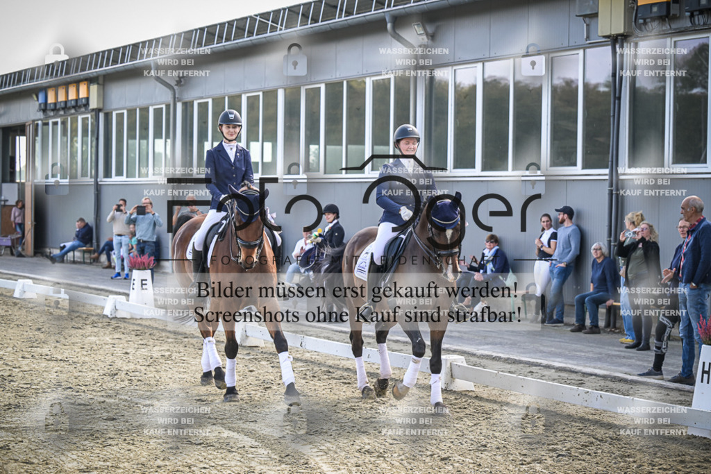 DOS_0185 | Entdecke hochwertige Reitturnierfotos von Foto Oger. Professionell, emotional und authentisch – jetzt Lieblingsmomente im Shop bestellen.Deutschlandweite Turnierfotografie. - Realisiert mit Pictrs.com