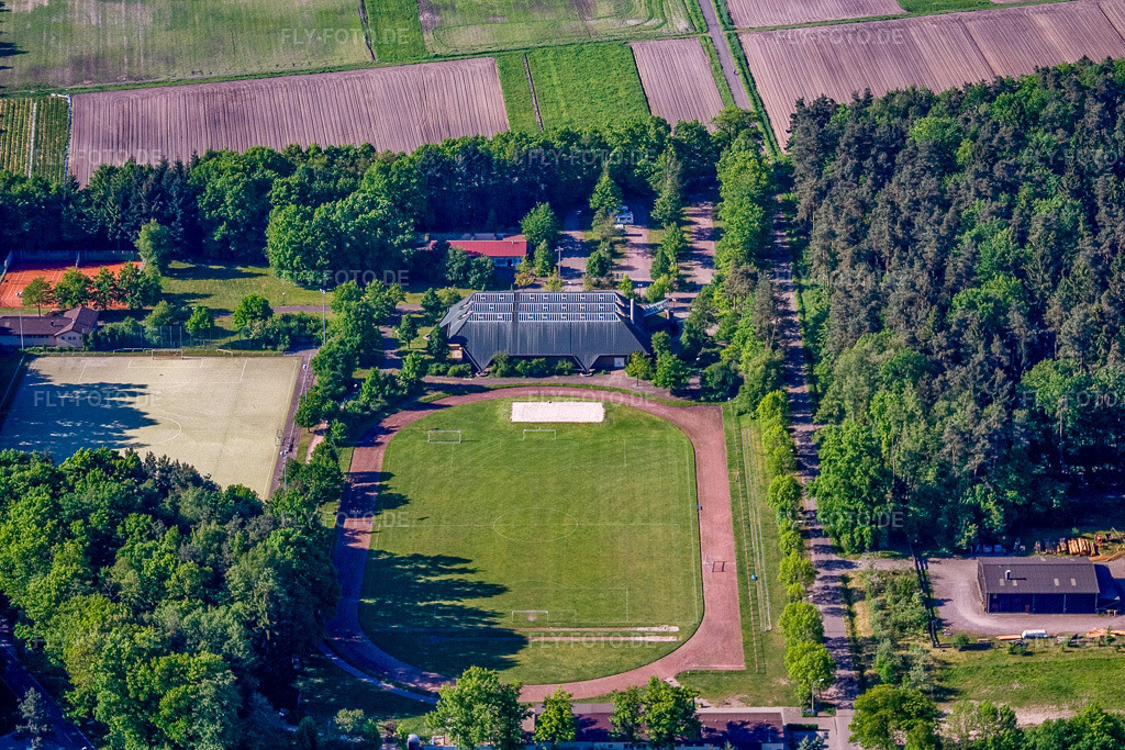 Luftbild: TUS 1908 Schaidt, Sportanlagen im Ortsteil Schaidt in Wörth im Bundesland Rheinland-Pfalz in Deutschland. Foto: IMG_10768.jpg vom 12.05.2008 durch Werner Riehm/FLY-FOTO.de