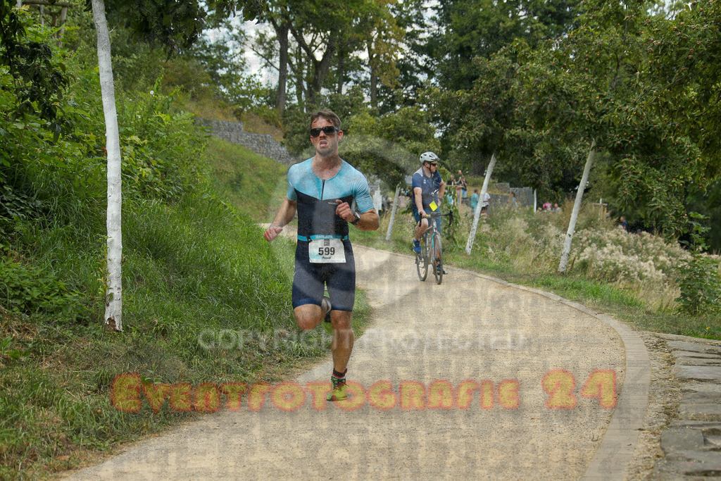 250824_1420_EX1_5897 | Sportfotografie im Rhein-Sieg Kreis, Köln, Bonn, NRW, Rheinland Pfalz, Hessen, etc. Unser Tätigkeitsfeld umfasst den Laufsport vom Volkslauf über den Marathon, Duathlon, Triathon bis zum Ultralauf wie Kölnpfad Ultra oder Schindertrail.