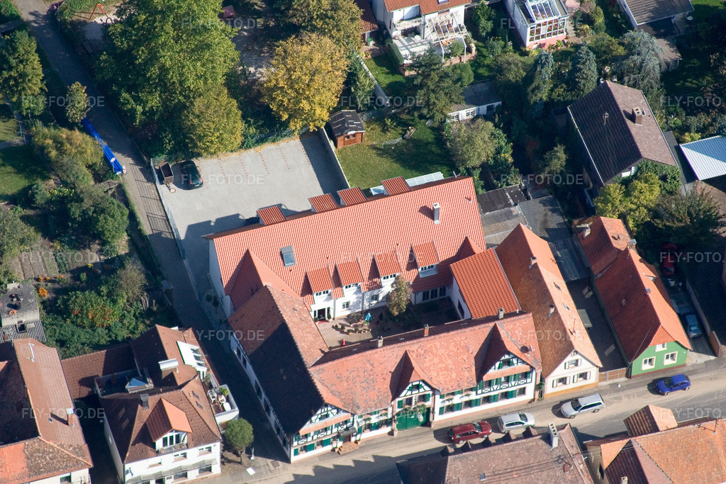 Luftbild: Bahnhofstraße Hotel zum Rössel in Kandel im Bundesland Rheinland-Pfalz in Deutschland. Foto: IMG_8299.jpg vom 06.10.2007 durch Werner Riehm/FLY-FOTO.de