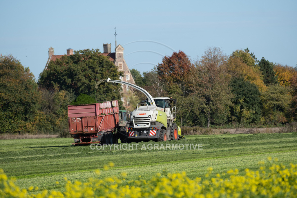 20221012-_DSF9330 | Der letze Grasschnitt im Jahr - Realisiert mit Pictrs.com