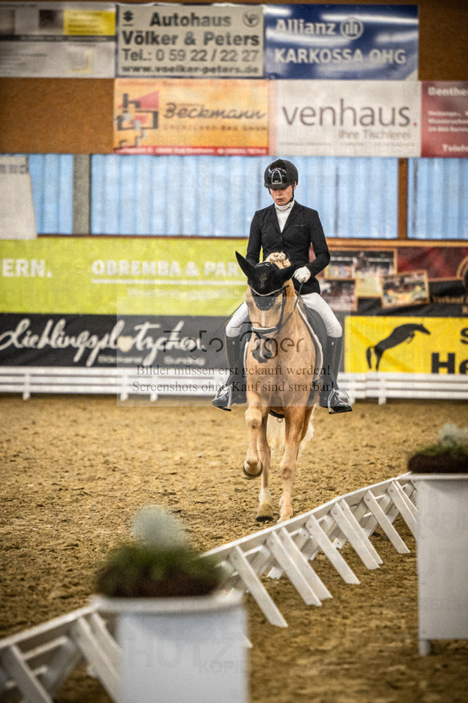 DOS_1503 | Entdecke hochwertige Reitturnierfotos von Foto Oger. Professionell, emotional und authentisch – jetzt Lieblingsmomente im Shop bestellen.Deutschlandweite Turnierfotografie. - Realisiert mit Pictrs.com