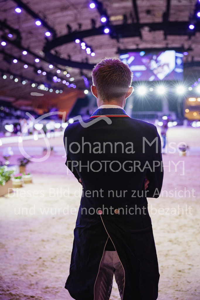 240417_Riyadh_Dressage-103 | Deine schönsten Turniermomente als professionelle Fotos! Entdecke hochwertige Pferdesport-Fotografie im Online-Shop. Jetzt Fotos finden & bestellen!