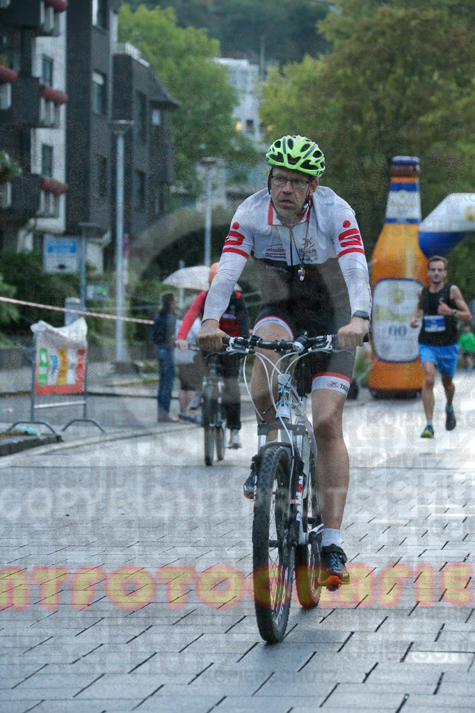 220909_1912_EX1_2219 | Sportfotografie im Rhein-Sieg Kreis, Köln, Bonn, NRW, Rheinland Pfalz, Hessen, etc. Unser Tätigkeitsfeld umfasst den Laufsport vom Volkslauf über den Marathon, Duathlon, Triathon bis zum Ultralauf wie Kölnpfad Ultra oder Schindertrail.