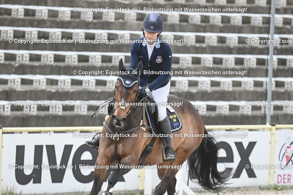 20230514_CCI4_Springen_0029 | equistock
