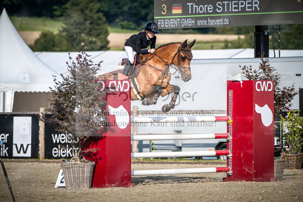DOS_4751 | Entdecke hochwertige Reitturnierfotos von Foto Oger. Professionell, emotional und authentisch – jetzt Lieblingsmomente im Shop bestellen. - Realisiert mit Pictrs.com