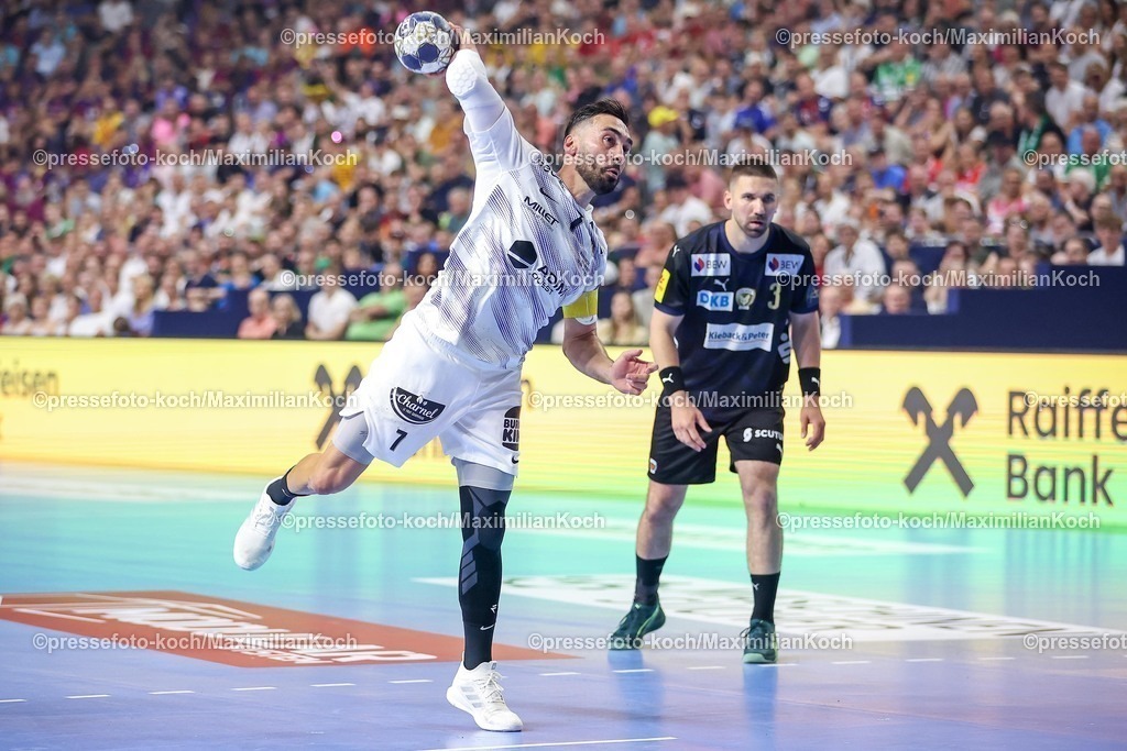 KoeEHF14062501008 | 14.06.2025, Handball, Halbfinale TruckScout24 EHF FINAL4, LANXESS arena Köln, Füchse Berlin - HBC Nantes: Valero Rivera Folch (HBC Nantes FRA #07) wirft auf das Tor 