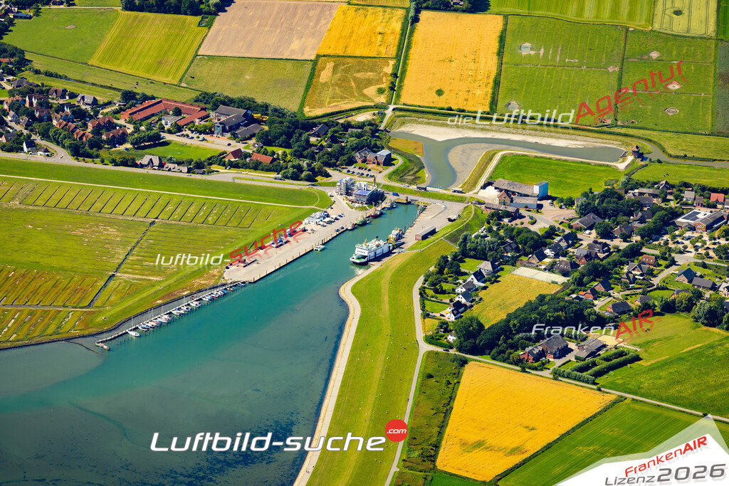 Die Luftaufnahme Ostersiel - Pellworm wurde 2022 vom Flugzeug aus (keine Drohne) erstellt. Hohe Auflösung -für große Poster und Wandbilder geeignet - Garantiert!