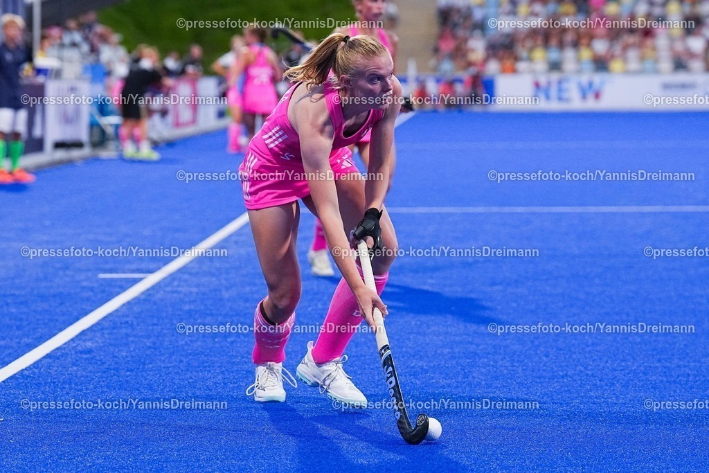 xydrx15082504047 | 15.08.2025, xydrx, Frauen EuroHockey Championship 2025, Halbfinale, Belgien - Deutschland, Sparkassenpark Mönchengladbach: Lilly Stoffelsma (GER #18)