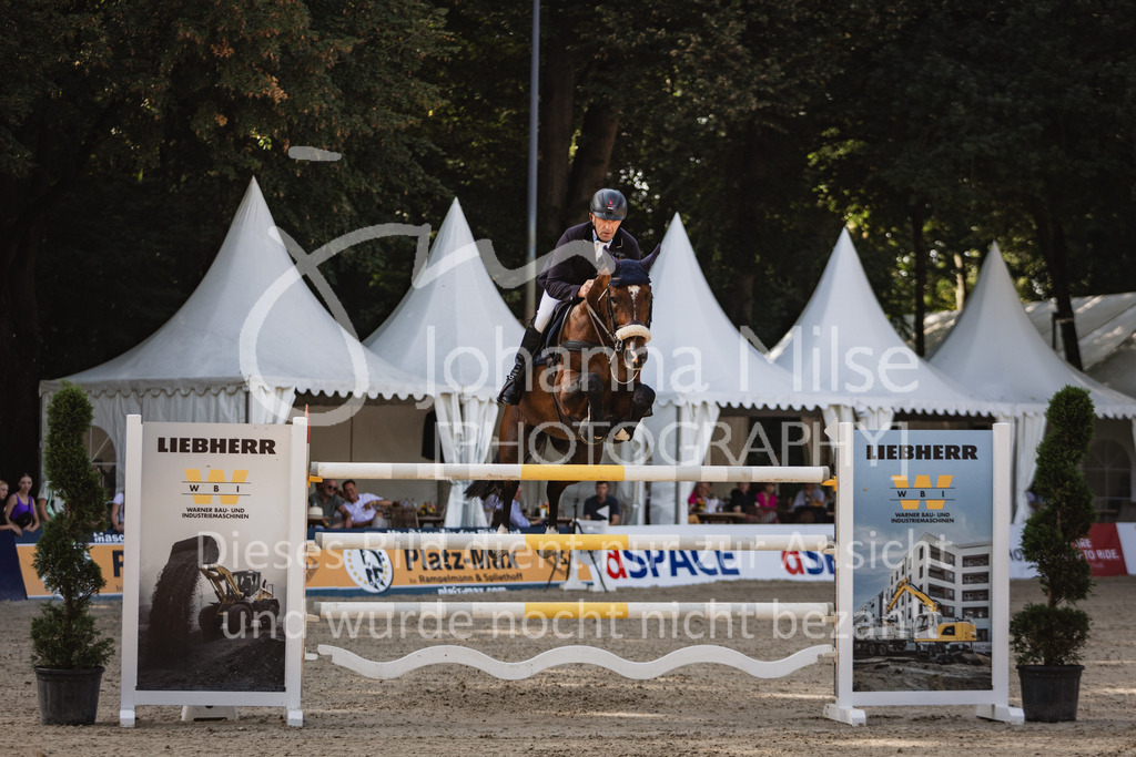 230910_OWLCh_GroßerPreis-671 | Deine schönsten Turniermomente als professionelle Fotos! Entdecke hochwertige Pferdesport-Fotografie im Online-Shop. Jetzt Fotos finden & bestellen!