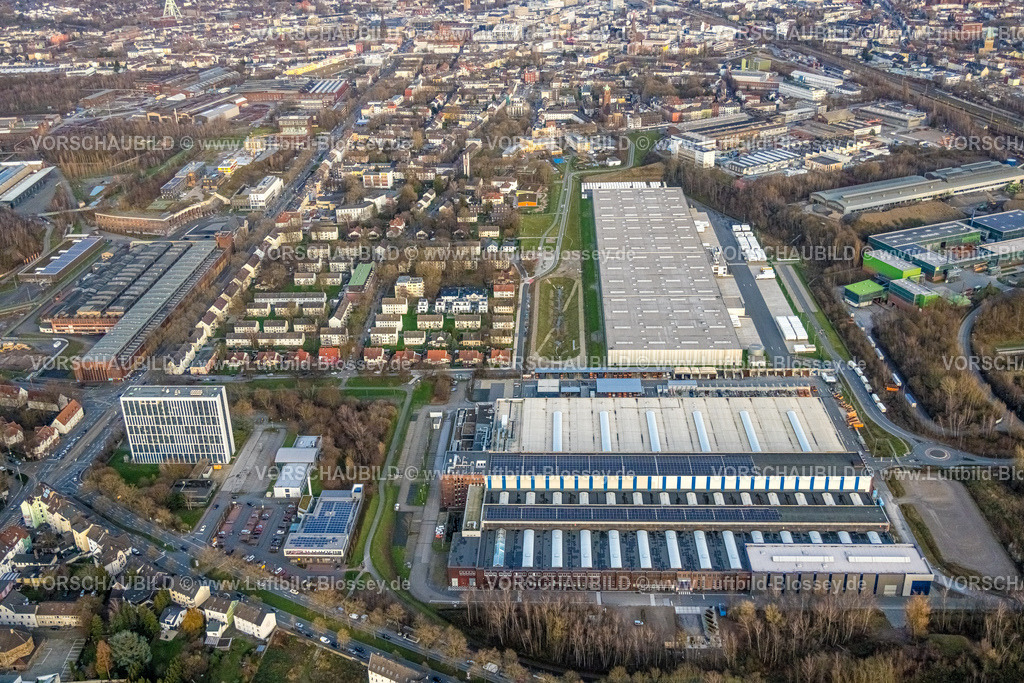 Bochum230102011 | Luftbild, Stadt Bochum-Technischer Betrieb, DSV Stuttgart GmbH Logistikdienst, Obere Stahlindustrie Straße, ThyssenKrupp Hochhaus, Kruppwerke, Bochum, Ruhrgebiet, Nordrhein-Westfalen, Deutschland