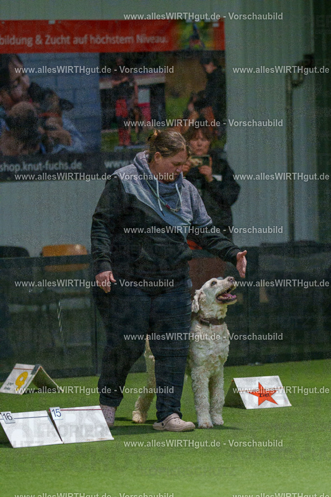 7R507537 | Professionelle Tierfotografie in Mönchengladbach von Daniel Wirth (allesWIRTHgut). Liebevolle & natürliche Bilder von Hunden & Katzen für unvergessliche Erinnerungen.