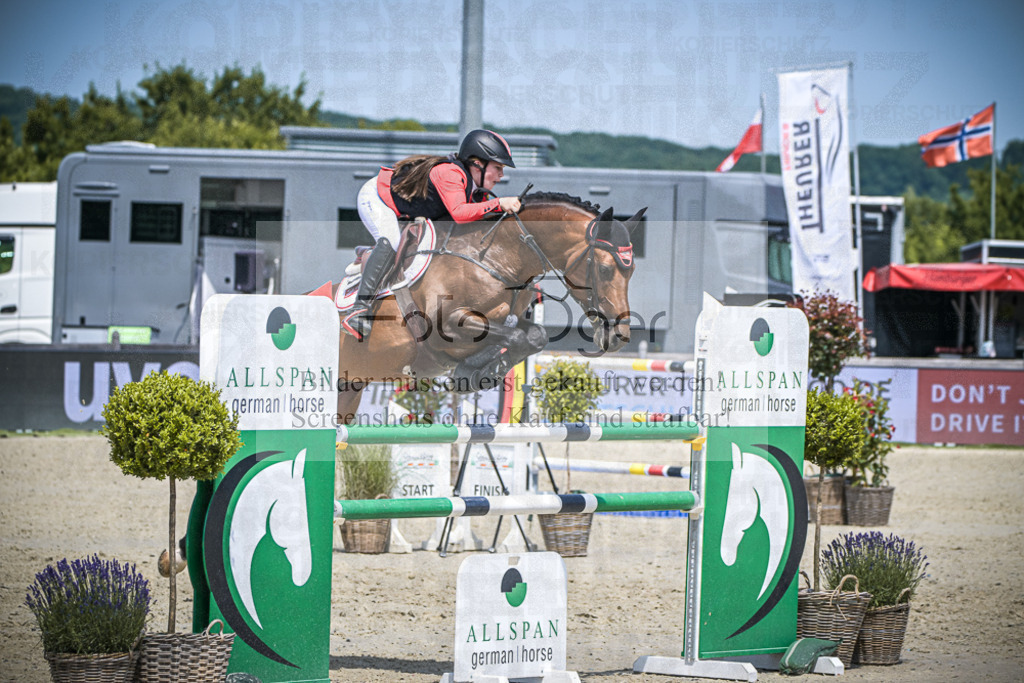 DOS_4417 | Entdecke hochwertige Reitturnierfotos von Foto Oger. Professionell, emotional und authentisch – jetzt Lieblingsmomente im Shop bestellen.Deutschlandweite Turnierfotografie. - Realisiert mit Pictrs.com