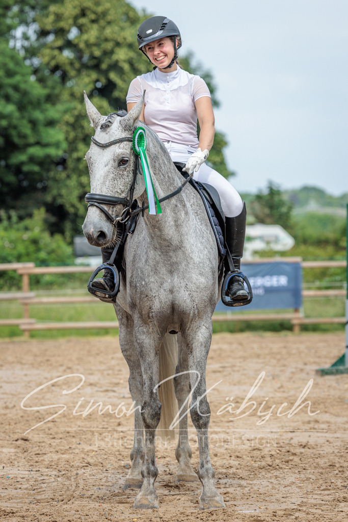 20260530-_3LI3083 | Tierfotografie Pferde, Hunde, Katzen, Haustiere.
Turnierfotografie Reitturniere, Reiten, Springreiten, Dressur in Hanau, dem Main-Kinzig-Kreis und dem Rhein-Main- Gebiet um Frankfurt