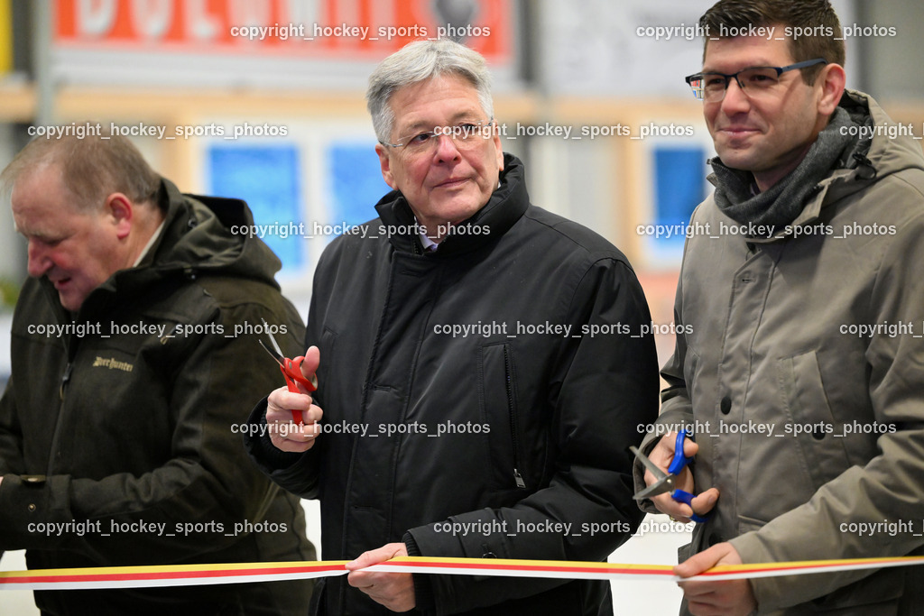 Eishallen Eröffnung Eberstein | Bürgermeister Eberstein Andreas Grabuschnig, Landeshauptmann Kärnten Peter Kaiser, Landeshauptmann Stellvertreter Martin Gruber, Eishallen Eröffnung Eberstein, Eishallen Eröffnung Eberstein am 07.12.2024 in Eberstein (Halle Eberstein), Austria, (Photo by Bernd Stefan)