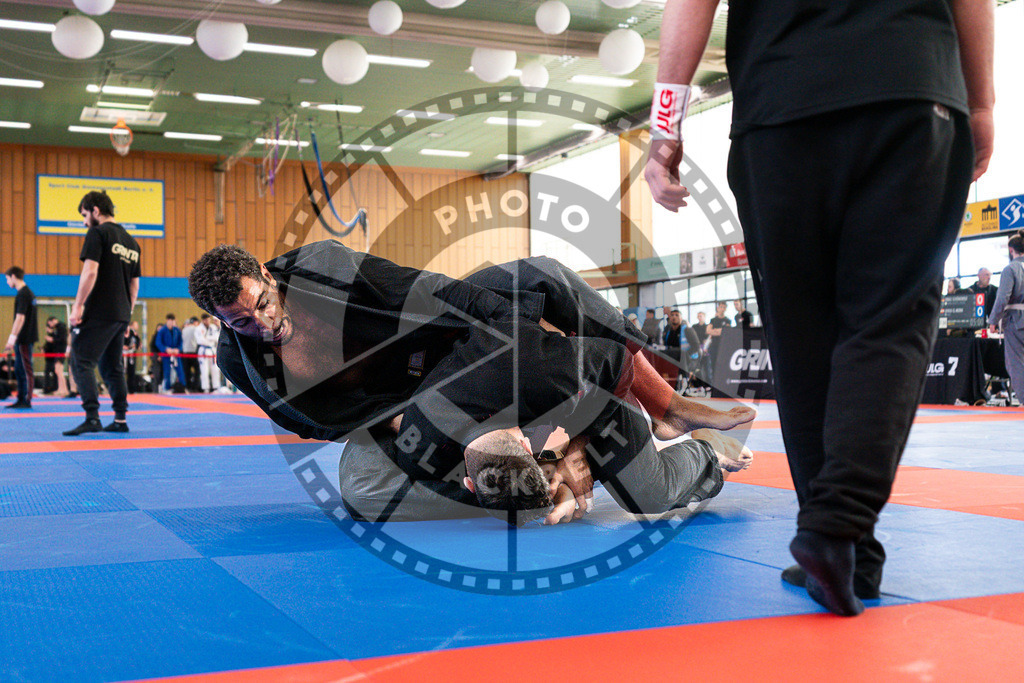 20250510PBB1680 | Athletes compete during the JJLG Berlin Open Jiu-Jitsu Championship on May 10, 2025 in Berlin, Germany. © Chiara Dazi / photoblackbelt