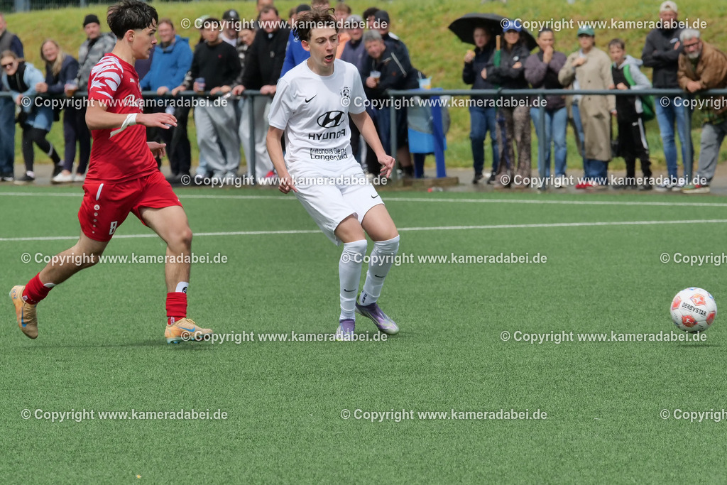 Fußball : C-Junioren : Aufstieg Regionalliga West : SUS 09 Dinslaken - Vfb 03 Hilden am 04.06.2026 in Dinslaken | Fußball : C-Junioren : Aufstieg Regionalliga West : SUS 09 Dinslaken (rotr Trikots)- Vfb 03 Hilden (weiße Trikots) am 04.06.2026 in Dinslaken - Realisiert mit Pictrs.com