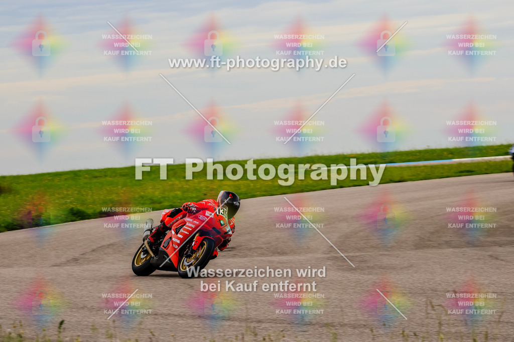 MotoTeam-1941 | Hier findet Ihr Bilder von Touristenfahrten auf der Nürburgring Nordschleife oder von anderen Veranstaltungen die ich besucht habe. Viel Spass beim Durch Schauen 