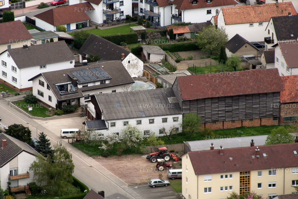 Luftbild: Spargel Schowalter in Kandel im Bundesland Rheinland-Pfalz in Deutschland. Foto: IMG_1819b.jpg vom 01.05.2006 durch Werner Riehm/FLY-FOTO.de
