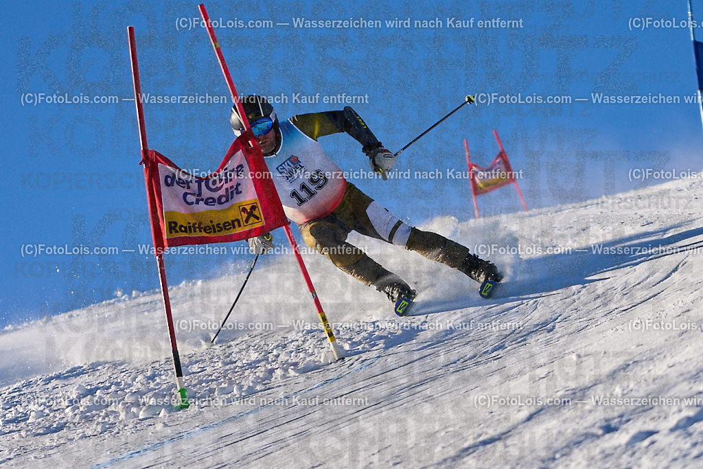 ALP4870_MASTERS-Cup_GS-A Herrn_Vasko Petr | (C)FotoLois.com, Alois Spandl. FIS Masters-Cup Wildschönau, Giant Slalom auf der Piste Schatzberg GS, Siegerehrung auf dem Dorfplatz Niederau, Sa 13. Januar 2024.