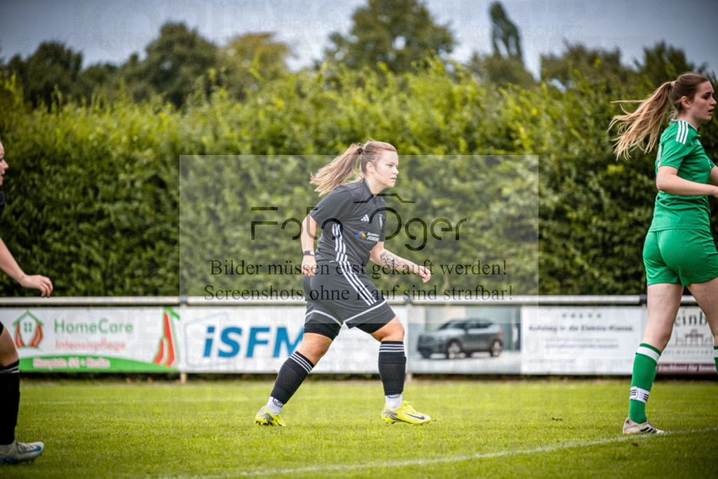 SG Bohmte/Ostercappeln/Schwagstorf - SG Hollenstede / Schwagstorf | Fr.-BZL Weser-Ems Süd · 1. Damen - SG Hollenstede / Schwagstorf · Sportplatz - Realisiert mit Pictrs.com