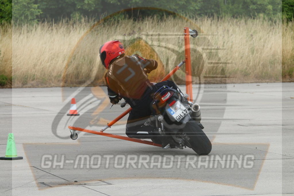 IMG_3233 | gh-motorradtraining-foto.de - Realisiert mit Pictrs.com