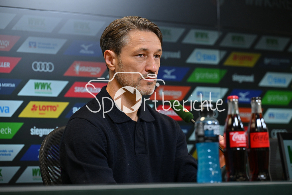 FC Augsburg - Borussia Dortmund | AUGSBURG, GERMANY - Niko KOVAC headcoach Borussia Dortmund at the pressconference after the bundesliga match between FC Augsburg vs. Borussia Dortmund on matchday 9 at WWK Arena on October 31, 2025 in Augsburg, Germany / DFL REGULATIONS PROHIBIT ANY USE OF PHOTOGRAPHS AS IMAGE SEQUENCES AND/OR QUASI-VIDEO