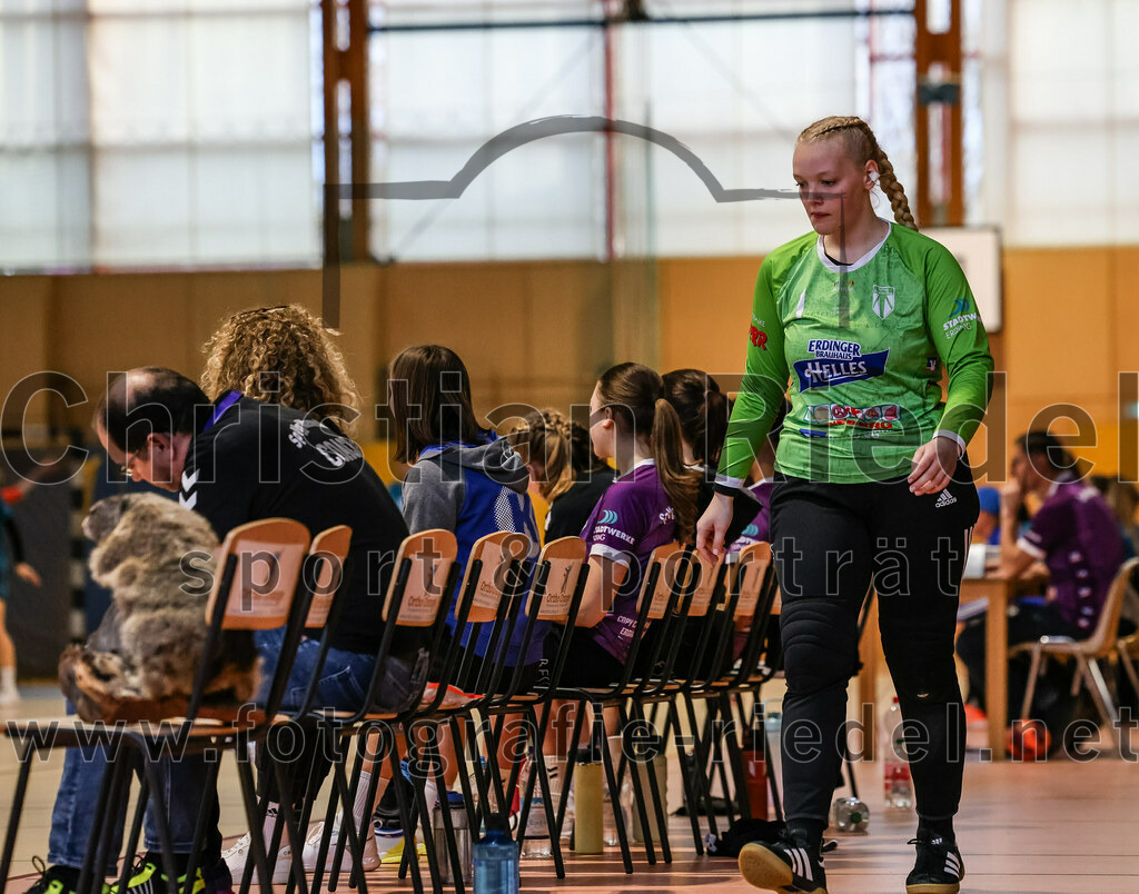 2024-02-24_010_SpVgg_Altenerding_gegen_SSG_Metten_Frauen | Erding, Deutschland, 24.02.2024:
Handball, Bezirksoberliga Frauen Altbayern 2023 / 2024, 15. Spieltag, SpVgg Altenerding gegen SSG Metten, Endergebnis: 32:28

Torfrau Hanna Obermair (SpVgg Altenerding, #1)

Foto: Christian Riedel / fotografie-riedel.net
