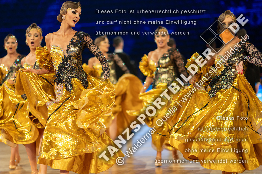 20251206-01001 | Hier finden Sie Tanz Bilder vom Latein und Standard Formationen tanzen. Sportbilder vom Tanzsport. Schöne Fotos und von Weltmeisterschaft, Europameisterschaft, Bundesliga, Regionalliga, Oberliga und Landesliga sowie von GOC Stuttgart, DanceComp, WM Bremen