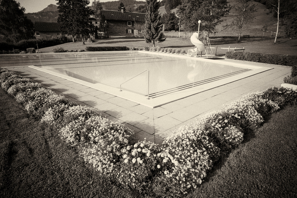 Schwimmbad Schwarzenberg | Schwarzenberg, Austria - August 06, 2014: Schwimmbad Schwarzenberg. - Realisiert mit Pictrs.com