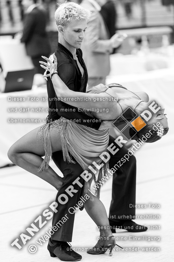 20240810-00584 | Hier finden Sie Tanz Bilder vom Latein und Standard Formationen tanzen. Sportbilder vom Tanzsport. Schöne Fotos und von Weltmeisterschaft, Europameisterschaft, Bundesliga, Regionalliga, Oberliga und Landesliga sowie von GOC Stuttgart, DanceComp, WM Bremen