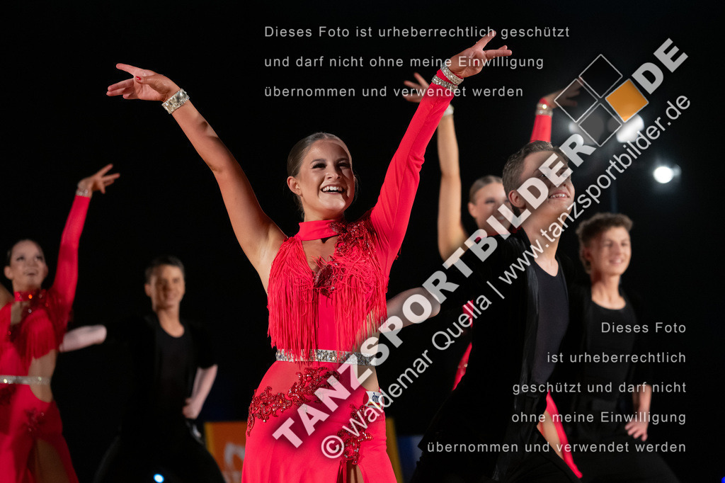 20250504-10378 | Hier finden Sie Tanz Bilder vom Latein und Standard Formationen tanzen. Sportbilder vom Tanzsport. Schöne Fotos und von Weltmeisterschaft, Europameisterschaft, Bundesliga, Regionalliga, Oberliga und Landesliga sowie von GOC Stuttgart, DanceComp, WM Bremen