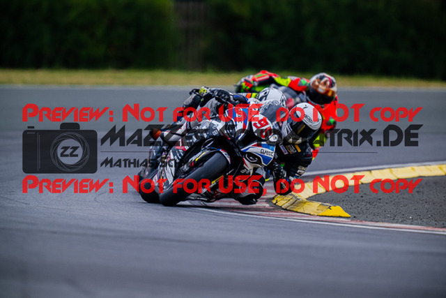 MaZZes_FotoMatrix_220723_7217 | PRO SUPERSTOCK