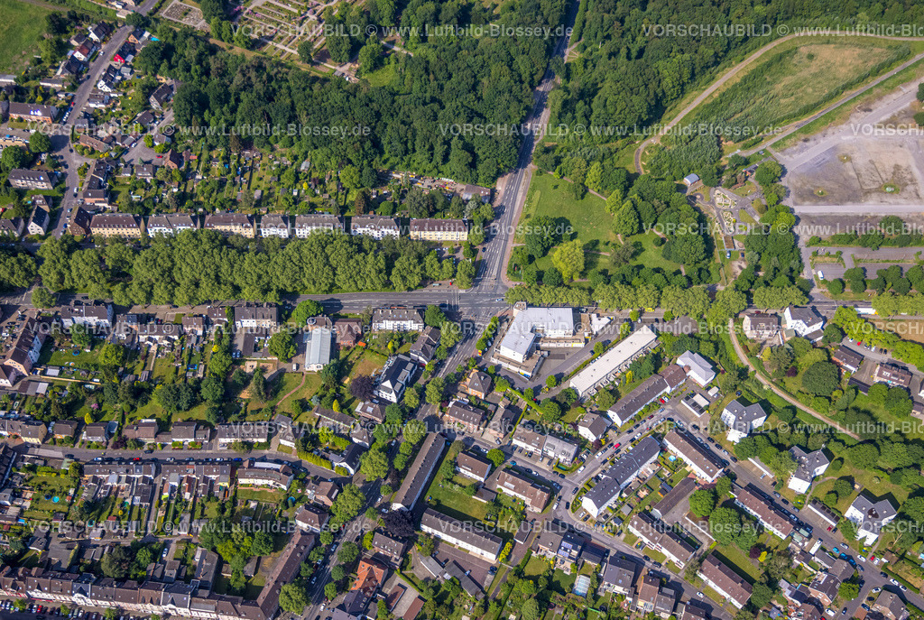 Recklinghausen220501305 | Luftbild der ehemaligen Trabrennbahn Recklinghausen mit angrenzender Blitzkuhlenstraße,  Hillerheide, Recklinghausen, Ruhrgebiet, Nordrhein-Westfalen, Deutschland