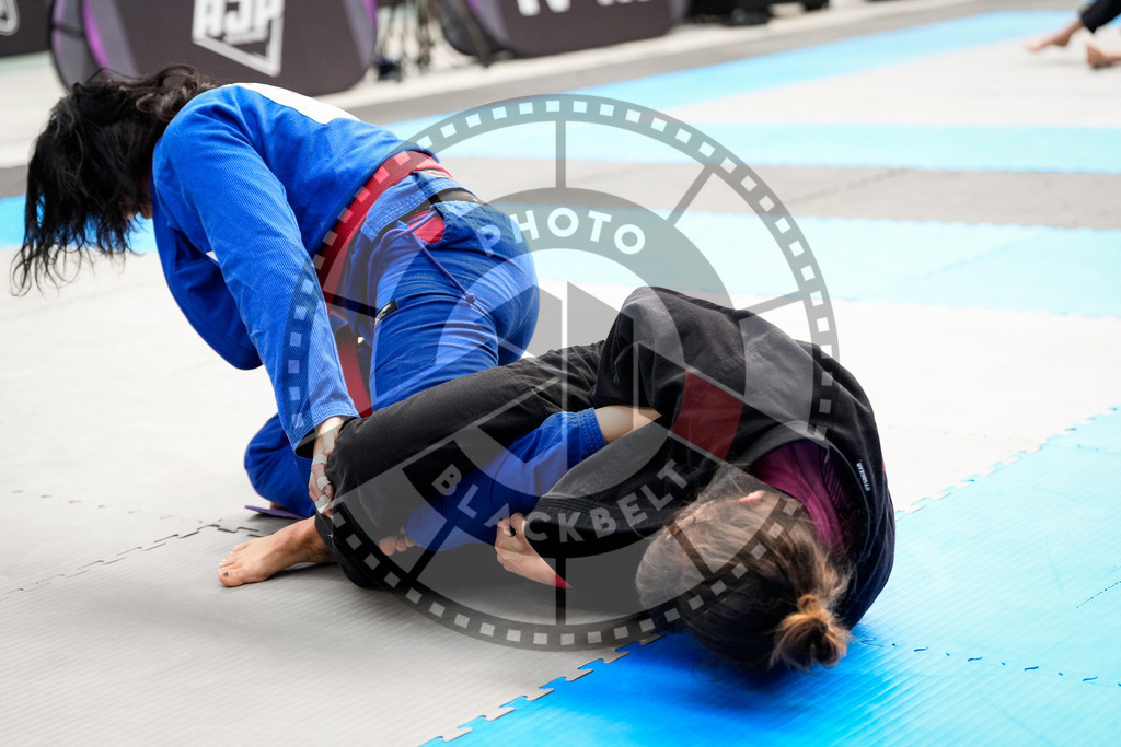 20250920PBB1670 | Athletes compete during the AJP Tour Hamburg International Jiu-Jitsu Championship, on September 20, 2025 in Hamburg, Germany. © Chiara Dazi / photoblackbelt
