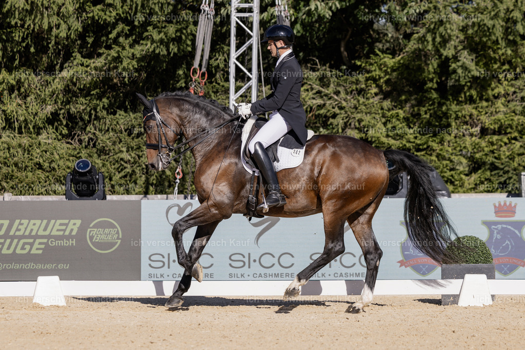 FHC2026_P09_242_18581 | Fichtenhof Classics 2026 – Grand Prix de Dressage - VOLTAIRE Design Preis, Reitanlage Fichtenhof, Sch ftlarn